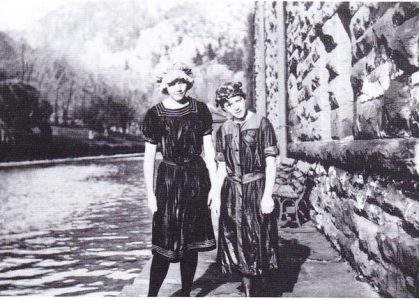 Guests at Glenwood Hot Springs Pool